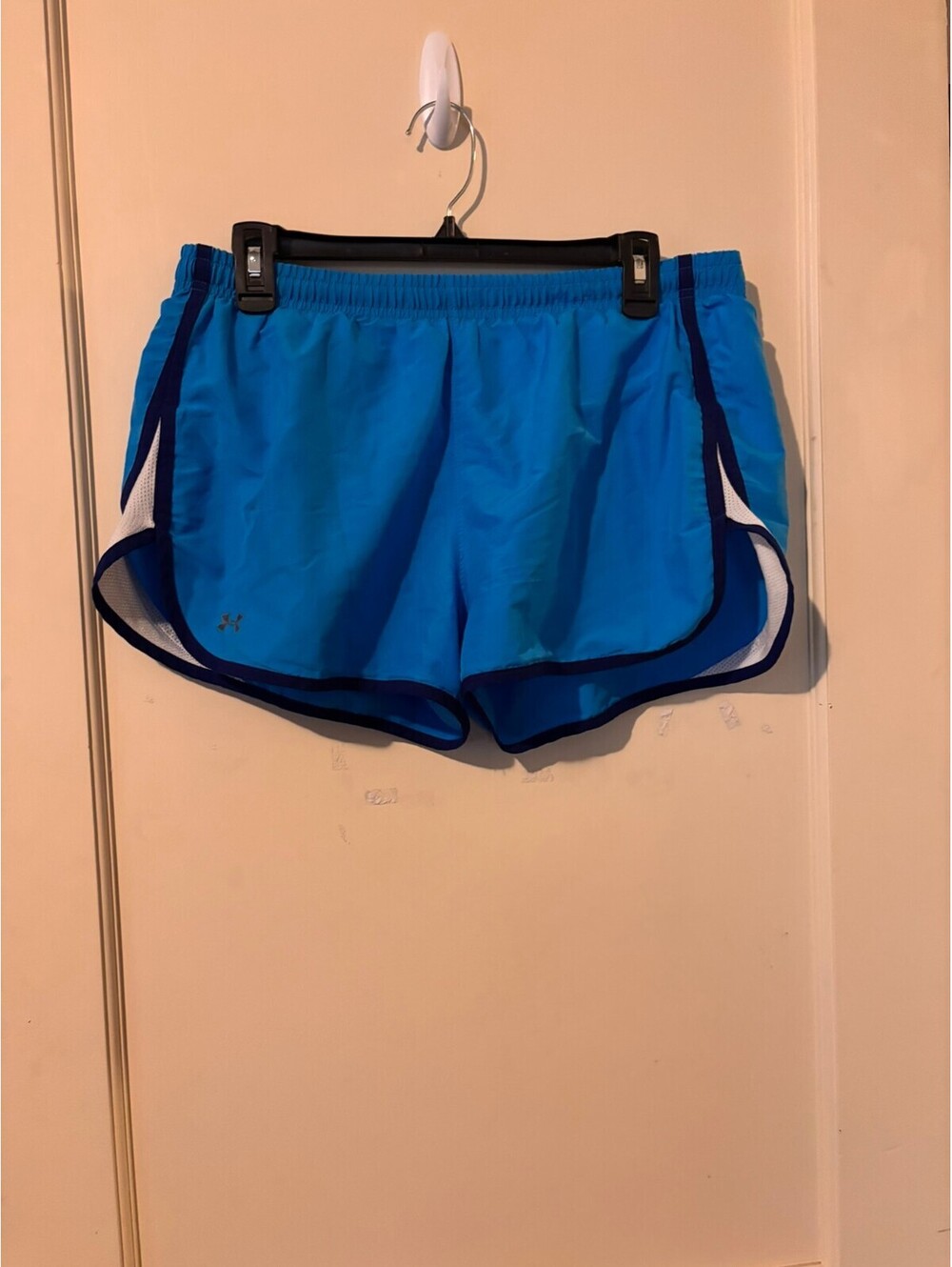 Blue athletic shorts Large